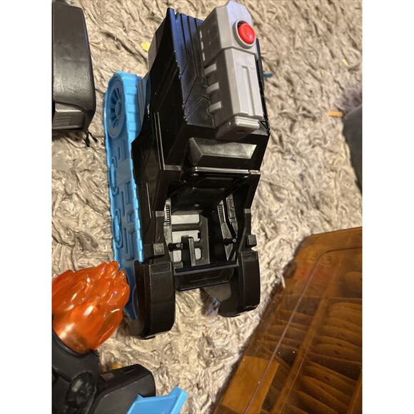 Imaginext Lot DC Comics 4 Batman Vehicles Batmobile With Batman and Joker Figure - Picture 5 of 6